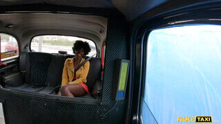 Fake Taxi - Zaawaadi az afrikai tinédzser bulkesz