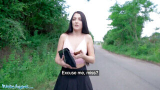 Public Agent - Katy Rose az erdőben kefél
