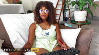 Jenna Foxx a masztizó gamer csajszika