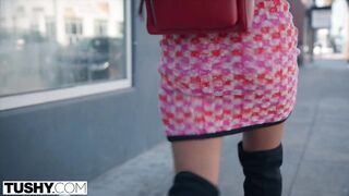 Zoe Bloom élvezi ha popsiba szexelik