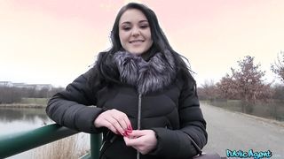 Orosz fiatal nőci pénzért kufircol
