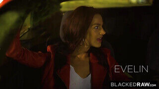 BlackedRaw - Evelin Stone élvezi a óriási hímtagot