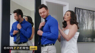Brazzers - Casey Calvert a férje haverjával hancúrozik