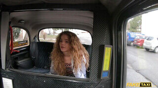 Fake Taxi - Sabrina Spice lovagol a taxis kukacán
