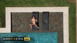 BRAZZERS - Jolee Love a termetes cickós tini lány