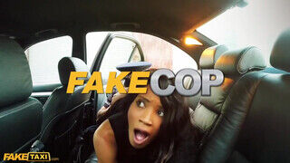 Fake Taxi - Jennifer Mendez a kívánatos latina csajszika