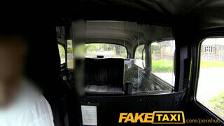 FakeTaxi - gigantikus cicis milf hancúrozása