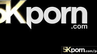5KPorn - Naomi Blue cunija megkúrelva
