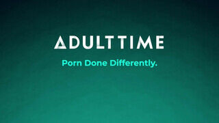 ADULT TIME - Rocky Emerson a csábos tetkós maca