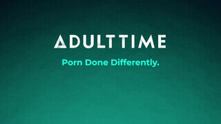 ADULT TIME - Jessie Saint és Lulu Chu édeshármasban dugnak
