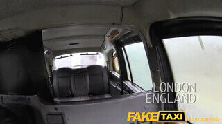 FakeTaxi - swinger páros újra taxizni akar