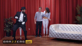 Brazzers - Luna Star és a bűvész