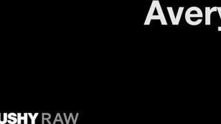 Avery Jane a szívdöglesztő csoki fiatal - TUSHYRAW