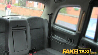 FakeTaxi ribanc méretes cicis angol Milf