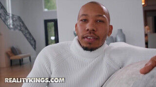 RealityKings - Melody Foxx csoki faszt kap