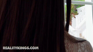 Reality Kings - Lana Roy a spirituális cafka
