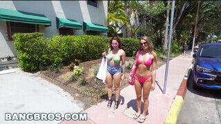 BANGBROS - Daisy Stone a kocsiban kúrel