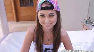 ThisGirlSucks - Riley Reid cumizza a méretes bájdorongot