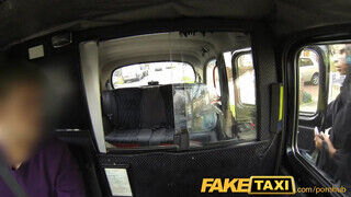 FakeTaxi - Lola Marie a néger szenvedélyes pipi