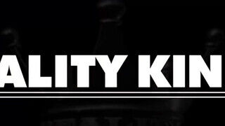 Reality Kings - Annie Reis a sikátorban kufircol