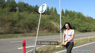 Gigantikus didkós tinédzser pipi pénzért kufircol - Public Agent