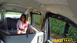 Fake Taxi - Jennifer Keelings a óriási cickós milf