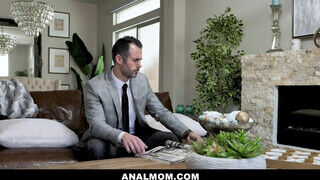 Lauren Phillips segge megkúrelva - Anal mom