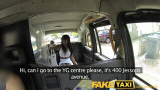 FakeTaxi - Kiki Minaj barna vaginája megdöngetve