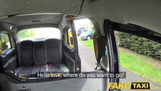 Fake Taxi - Liz Rainbow bekapja a taxis faszát