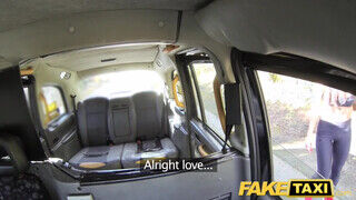 Fake Taxi - Princess Jasmin gondosan meghágva