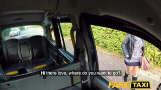 Fake Taxi - Montse Swinger a óriási picsájú milf