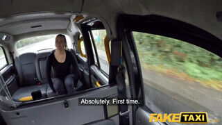 Fake Taxi - Nikky Dream gigantikus cickós szöszi
