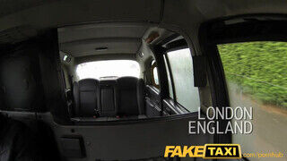 FakeTaxi - gigászi kannás világos szőke buxa