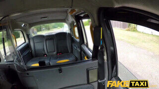 Fake Taxi - Liz Rainbow a perverz fiatal pipi