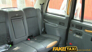 FakeTaxi - tökéletes tőgyes tinédzser pipi