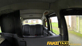 FakeTaxi - begerjedt bige hívja a taxit