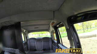 FakeTaxi - hátsó lyukba akarom kipróbálni a taxiban !