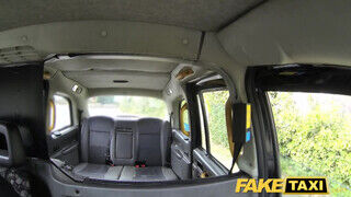 Fake Taxi - brutálisan csábító milf kefélni akar