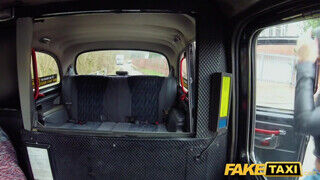 Fake Taxi - Katrina Moreno a termetes keblű kolumbiai