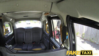 Fake Taxi - Gigantikus didkós milf fuvarért dug