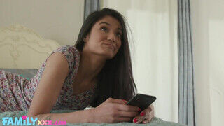FamilyXXX - Viva Athena a fiatal ázsiai szajha