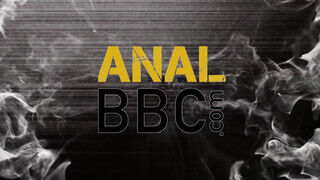 ANALIZED - Anna Rey befogadja a gigászi barna pélót