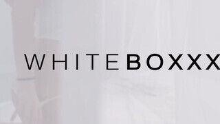 WhiteBoxxx - Tiffany Tatum maszturbál a kikötözött barátjának