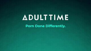 ADULT TIME - Jemma Valentine a izgató világos szőke milf