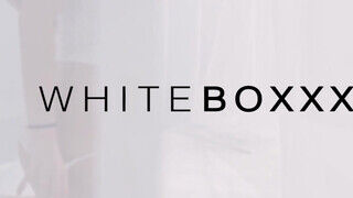 WHITEBOXXX - Nicole Pearl bombázó baszása a barátjával