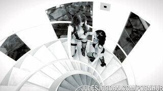 Jules Jordan - Riley Reid és Alina Li megosztják a óriási farkat