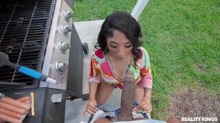 REALITY KINGS - Alicia Williams bekúrva a medence parton