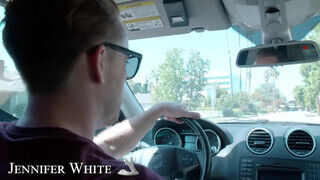 Naughty America - Jennifer White fenékbe reszelve