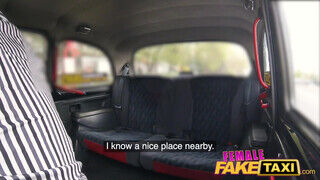 Female Fake Taxi - Nathaly Cherie a hatalmas kannás taxis szuka