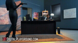 DigitalPlayground - Romi Rain csoki rúdat kap